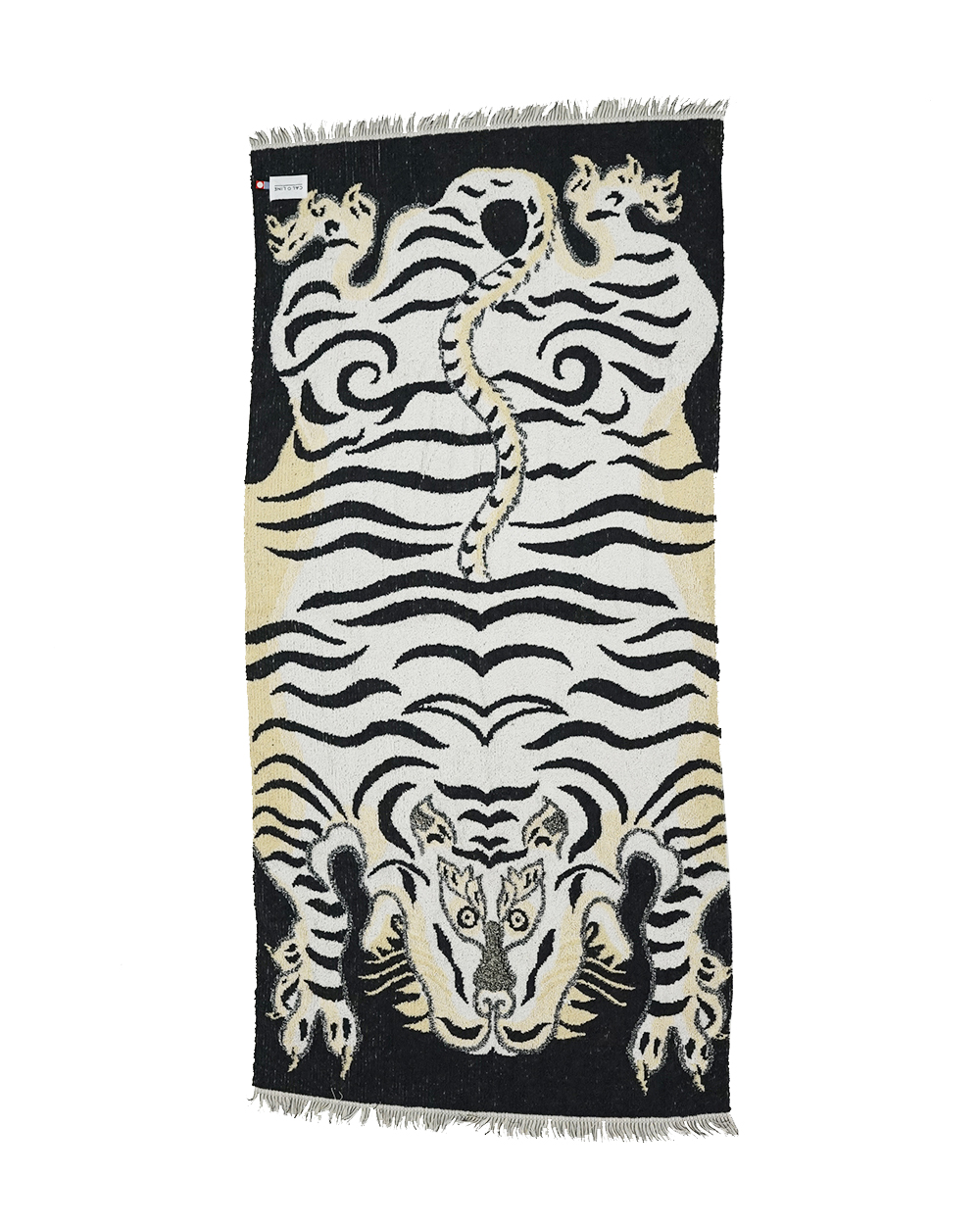 CAL O LINE Tibetan tiger blanket towel (White)